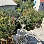 Murter Inn شقة مورتير
