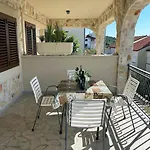 Murter Inn * مورتير