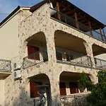 Murter Inn * مورتير