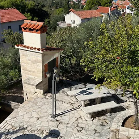Murter Inn Apartman