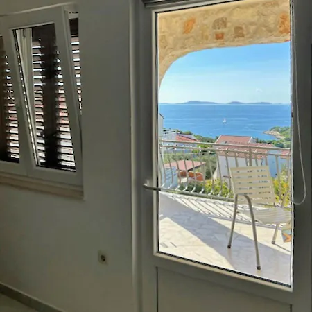 Διαμέρισμα Murter Inn Μούρτερ