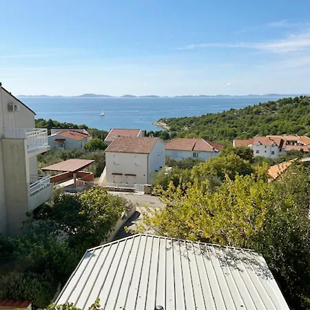 Murter Inn * مورتير