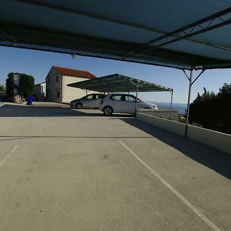 Murter Inn * مورتير