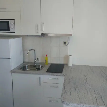 Murter Inn شقة مورتير