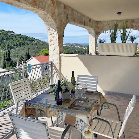 Murter Inn מורטר