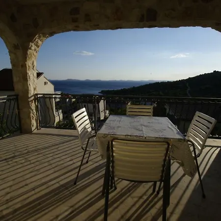 Murter Inn דירה מורטר